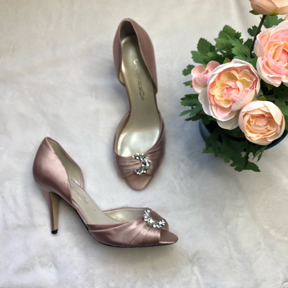 Caparros rose pink peep toe heels pumps formal 9m